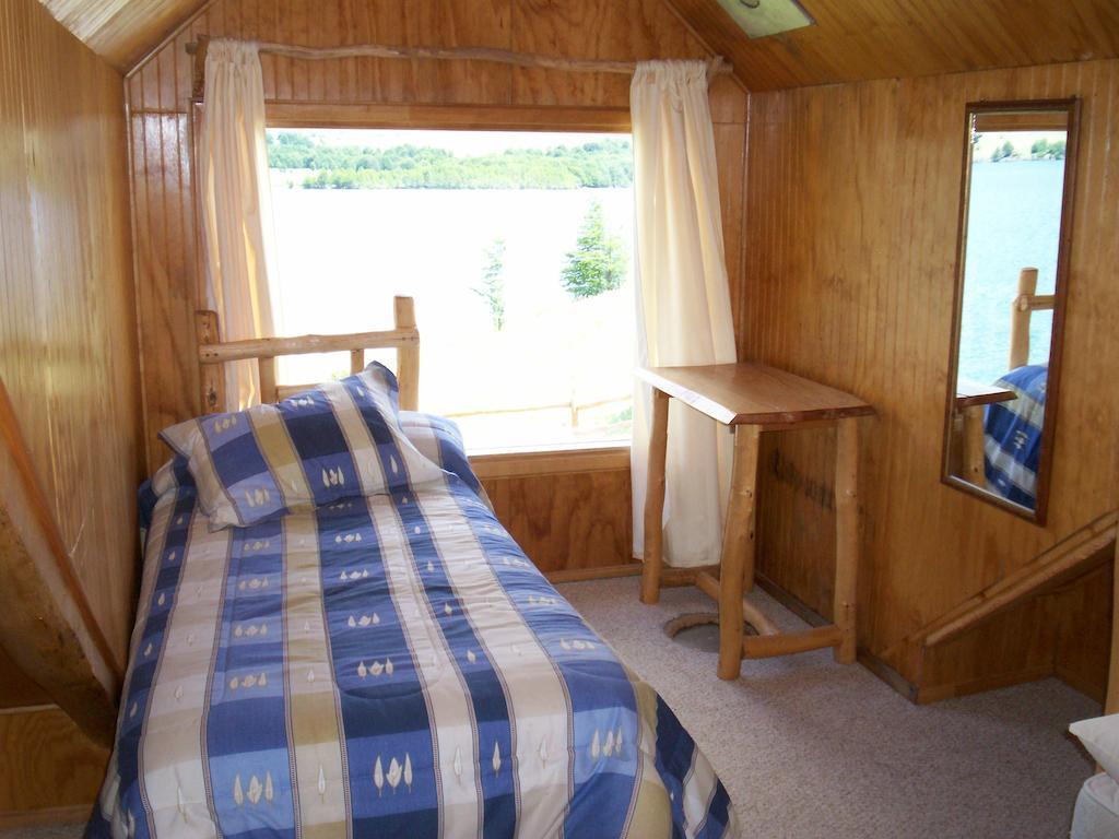 Lodge De Montana Lago Monreal El Blanco Ruang foto